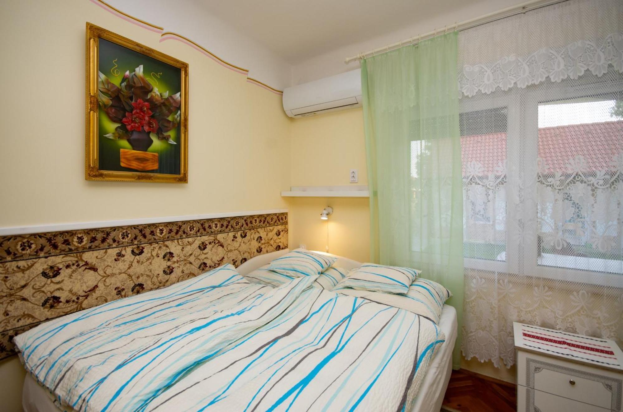 Amalia Apartman Gyula Εξωτερικό φωτογραφία