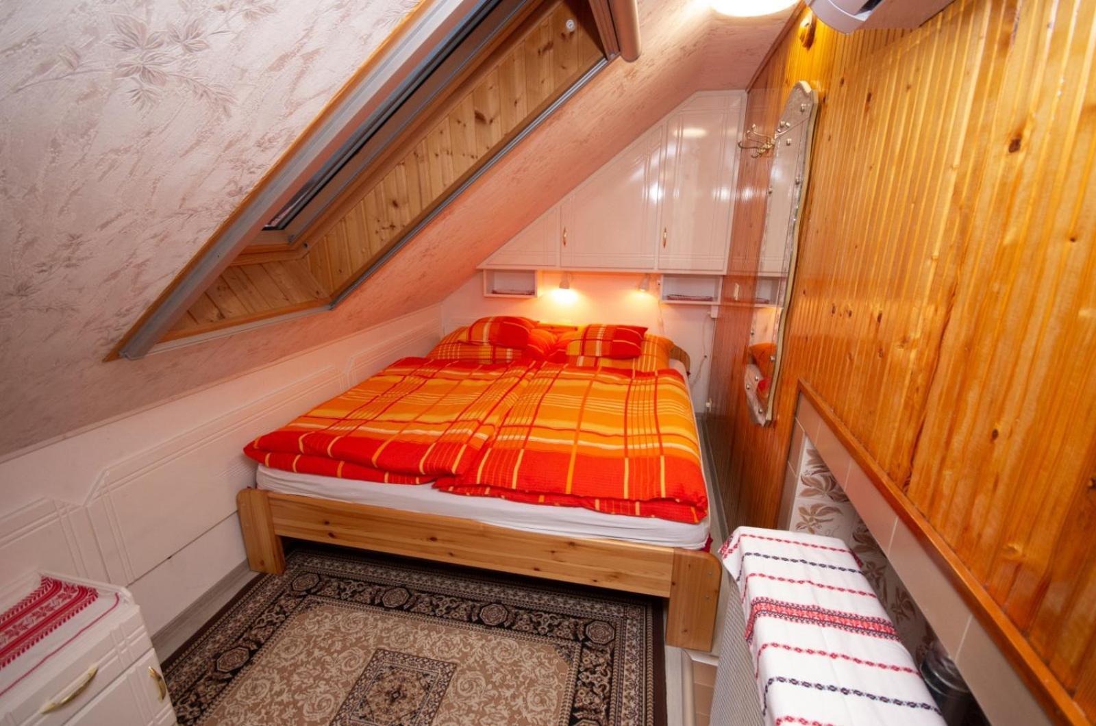 Amalia Apartman Gyula Εξωτερικό φωτογραφία