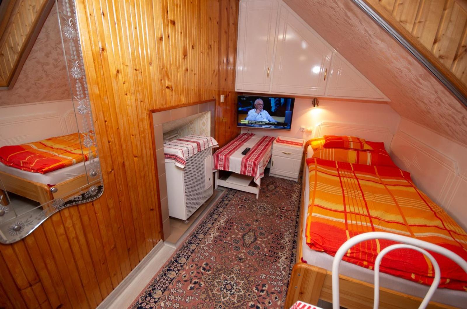 Amalia Apartman Gyula Εξωτερικό φωτογραφία