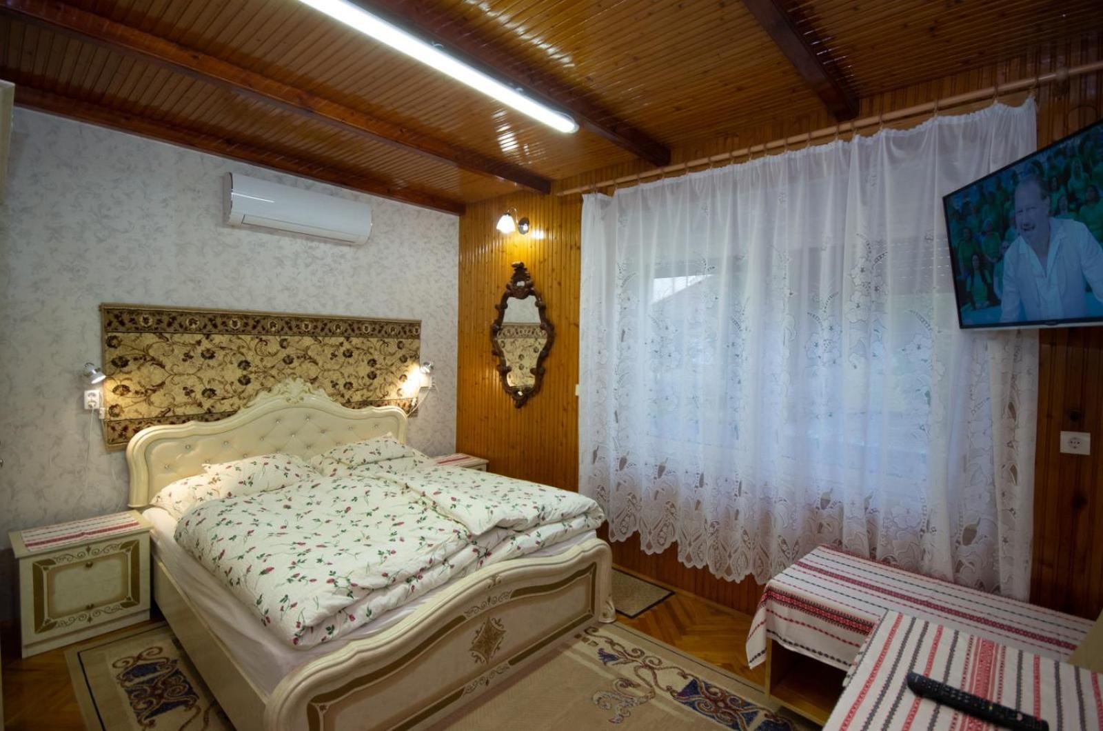 Amalia Apartman Gyula Εξωτερικό φωτογραφία