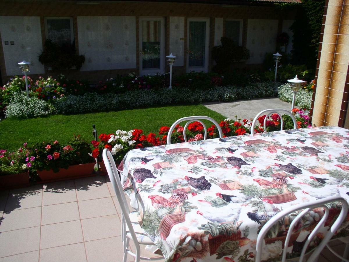 Amalia Apartman Gyula Εξωτερικό φωτογραφία
