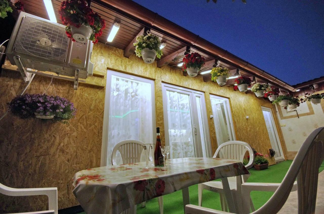 Amalia Apartman Gyula Εξωτερικό φωτογραφία