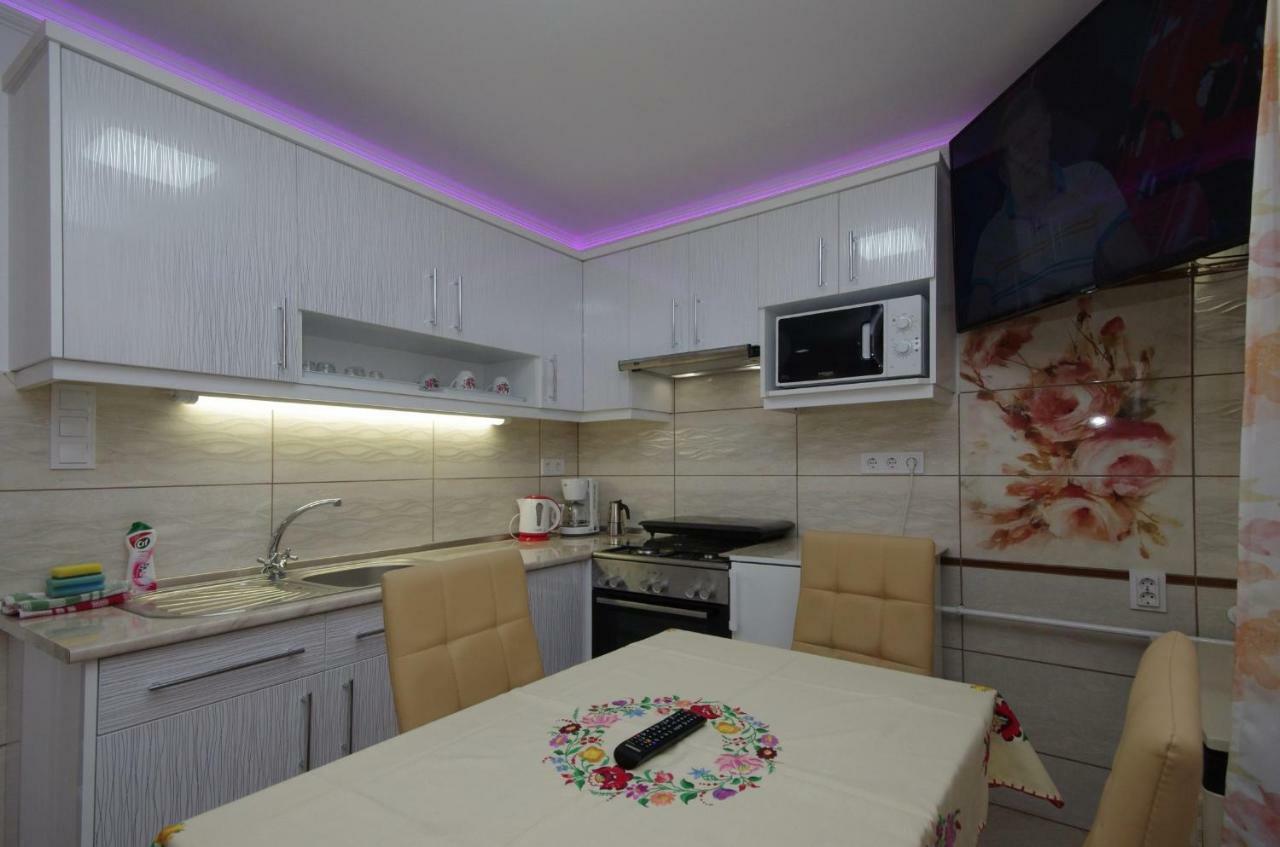 Amalia Apartman Gyula Εξωτερικό φωτογραφία